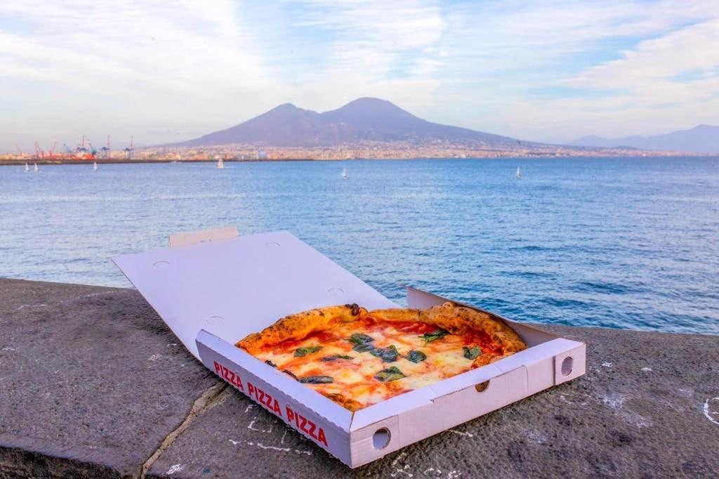 La Maison Di Nonna Tina - Panoramic Suite Napoli Ngoại thất bức ảnh